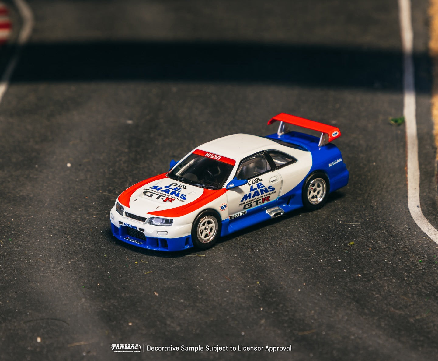 Tarmac Works 1:64 Nissan NISMO GT-R LM Test Car | Diecast Model