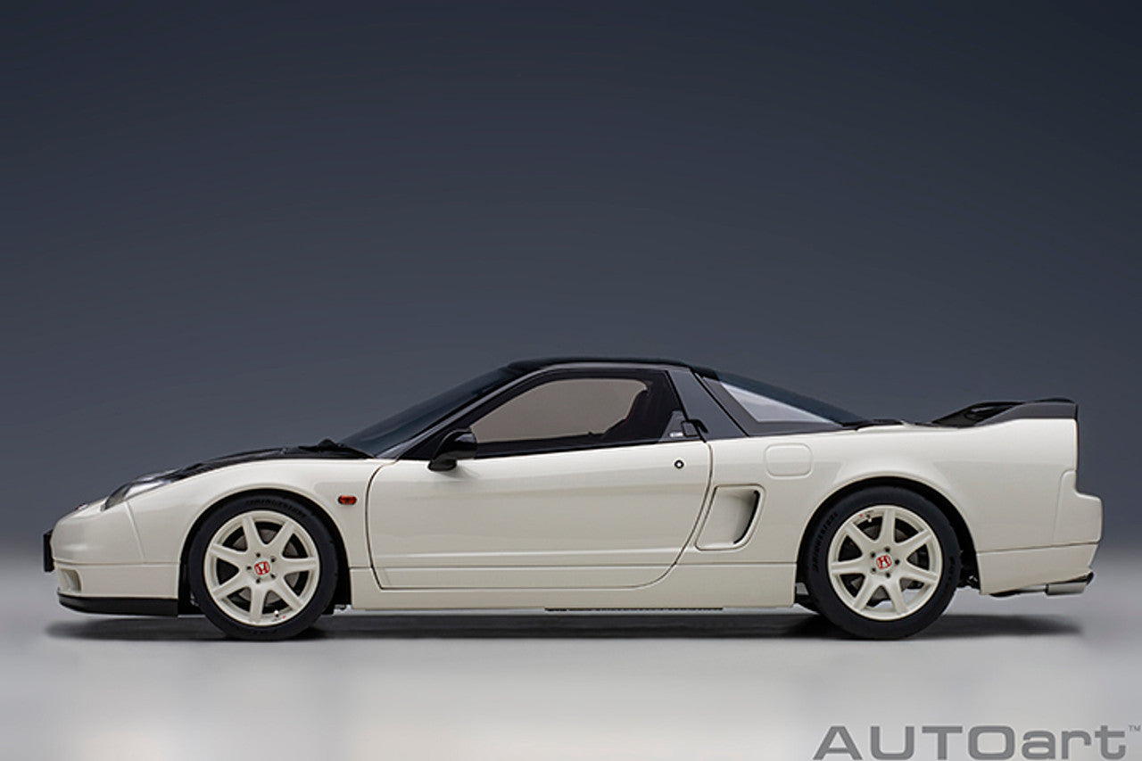 AUTOart 1:18 Honda NSX-R (NA2) with Carbon Fiber Hood in