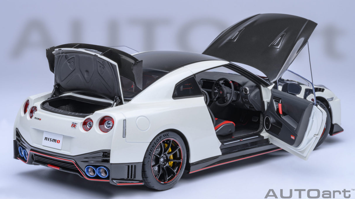 AUTOart 1:18 Nissan GT-R (R35) NISMO 2022 Special Edition in Brilliant White Pearl