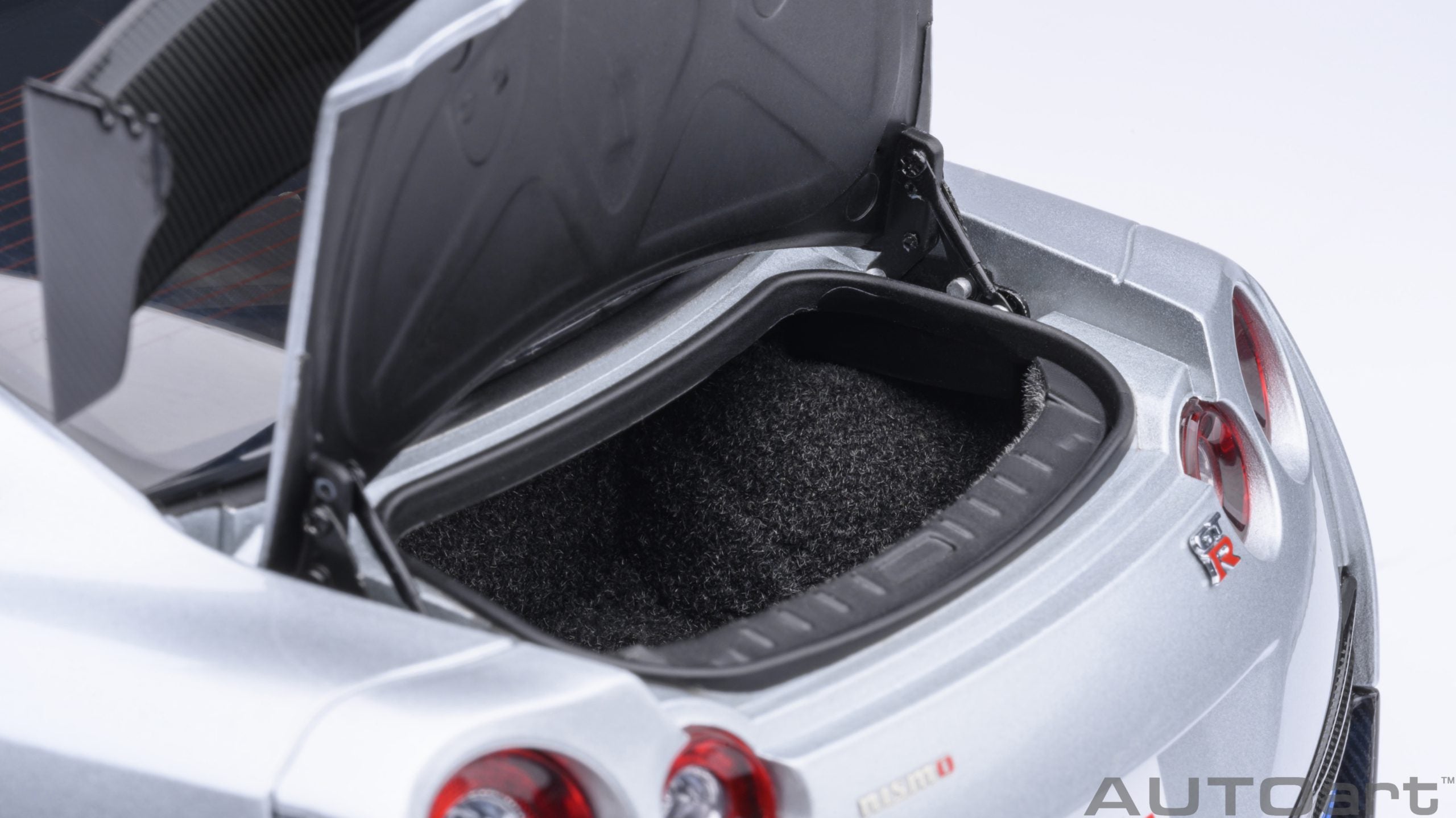 AUTOart 1:18 Nissan GT-R (R35) NISMO 2022 Special Edition in