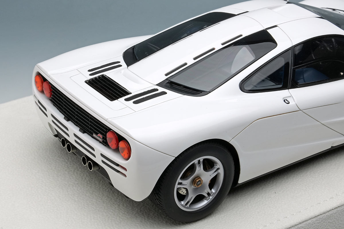 Make Up Co., Ltd / Eidolon 1:18 McLaren F1 Road Car 1994 in White