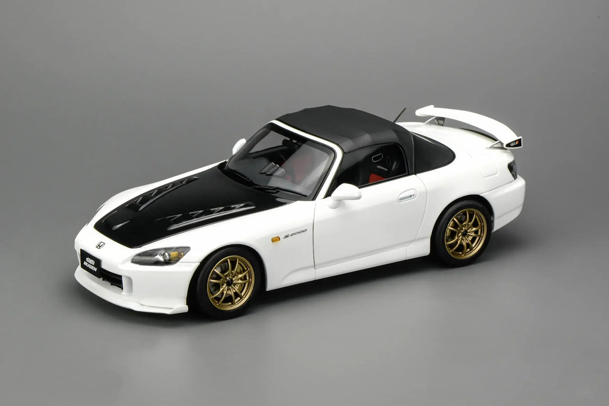 MotorHelix 1/18 Honda S2000 (AP2) MUGEN in Platinum White Pearl