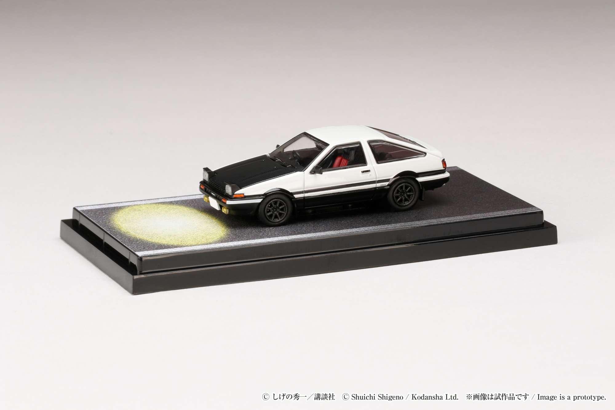 Hobby Japan 1:64 Toyota Sprinter Trueno GT Apex (AE86) Initial D
