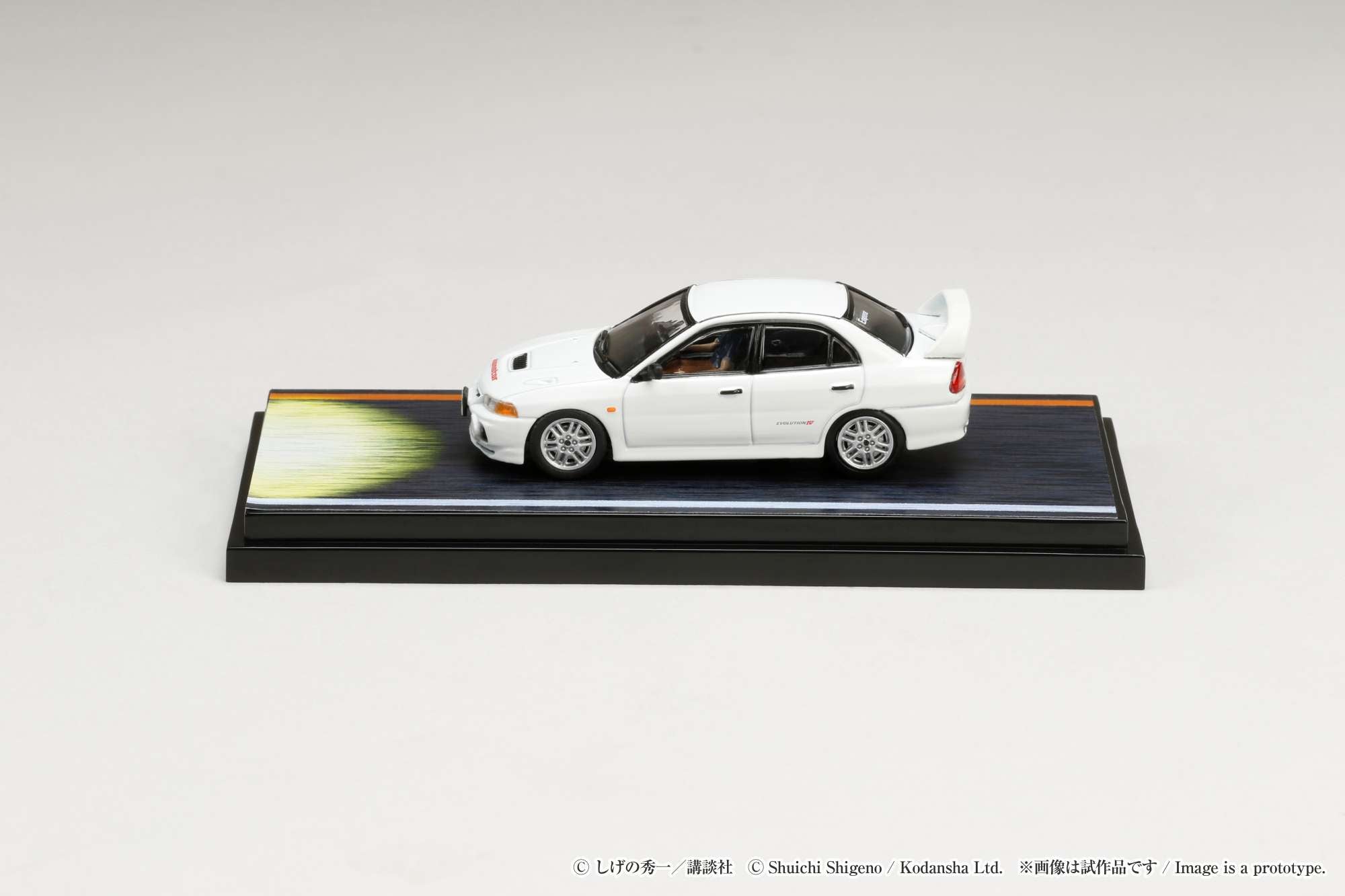 Hobby Japan 1:64 Mitsubishi Lancer RS Evolution Ⅳ / Initial D VS