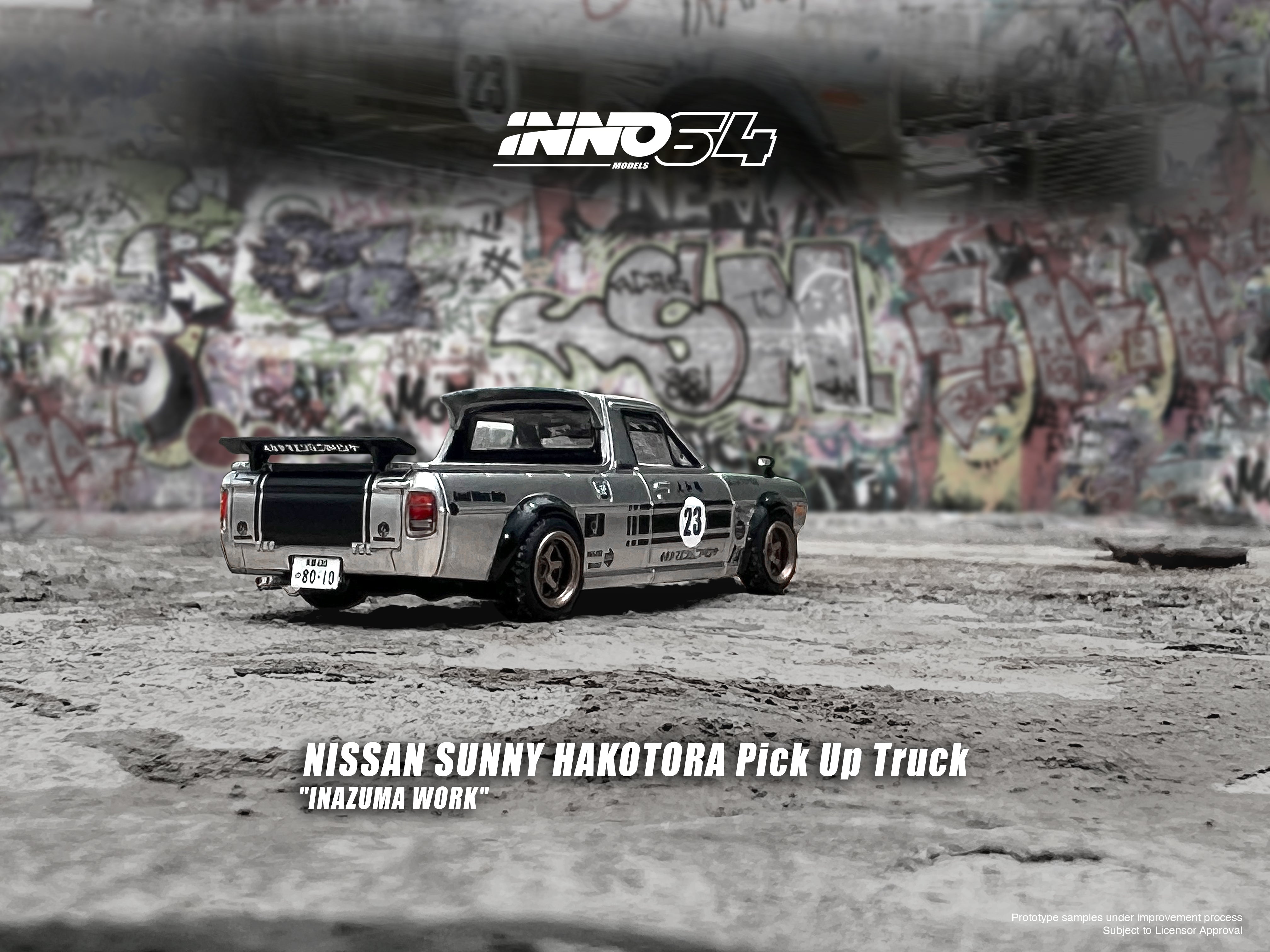 INNO64 1:64 Nissan Sunny Hakotora Pick Up Truck 