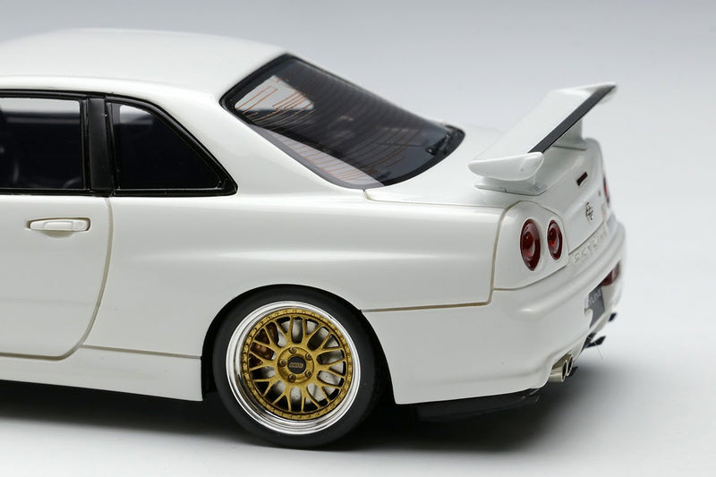 *PREORDER* Make Up Co., Ltd / Eidolon 1:43 Nissan Skyline GT-R (BNR34) V-spec II 2000 (BBS LM Wheel) in White