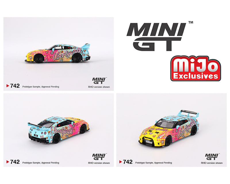 *PREORDER* MINI GT 1:64 Nissan GT-R 35GT-RR LBWK Kuma Edition