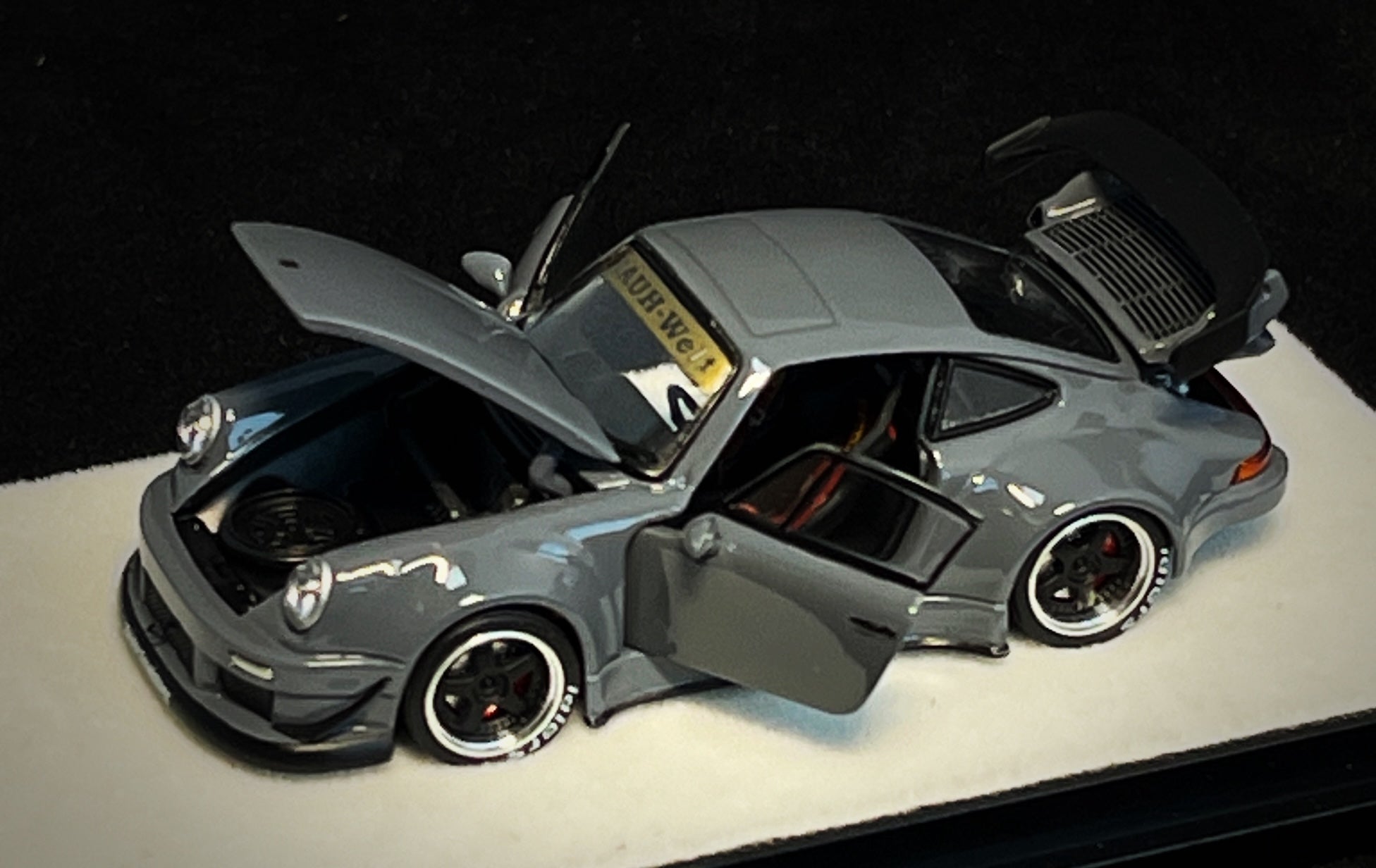 Amazon | PGM 1/64 モデルカー RWB 993 グレー | ミニカー・ダイ