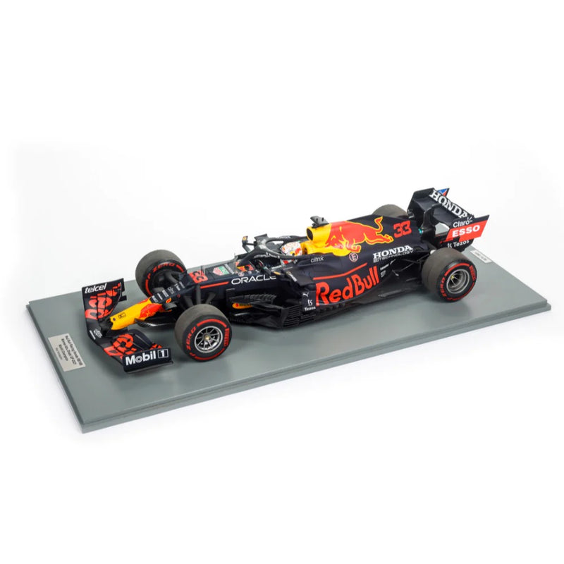 Spark Model 1:12 Red Bull Racing Honda RB16B No.33 Red Bull Racing - Winner Abu Dhabi GP 2021 - World Champion - Max Verstappen