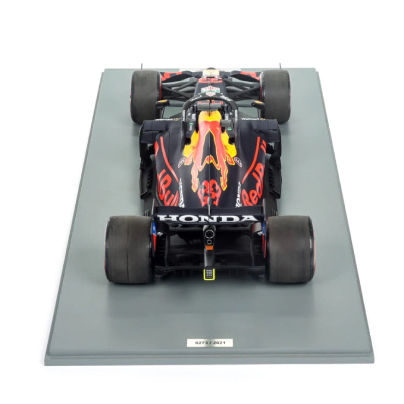 Spark Model 1:12 Red Bull Racing Honda RB16B No.33 Red Bull Racing - Winner Abu Dhabi GP 2021 - World Champion - Max Verstappen