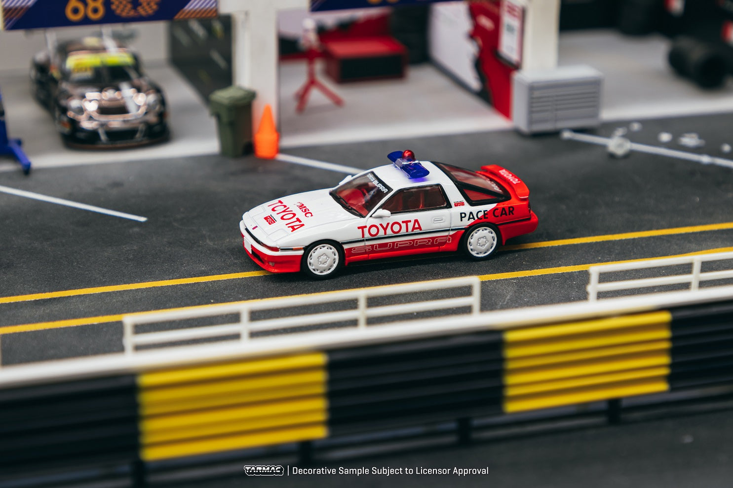 Tarmac Works 1:64 Toyota Supra (A70) Japanese Police Car