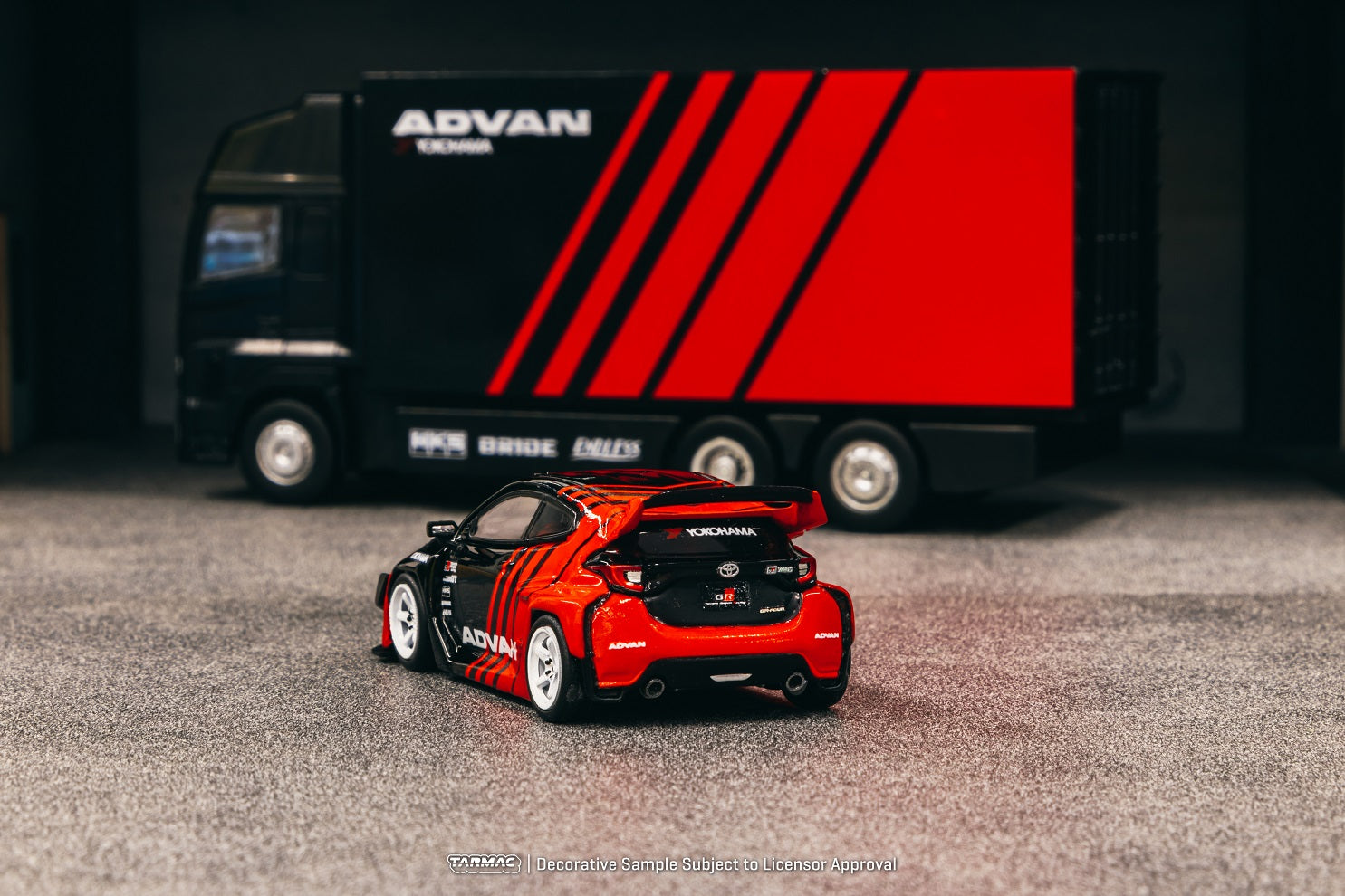 Tarmac Works 1:64 Toyota GR Yaris Pandem in White | Collectable
