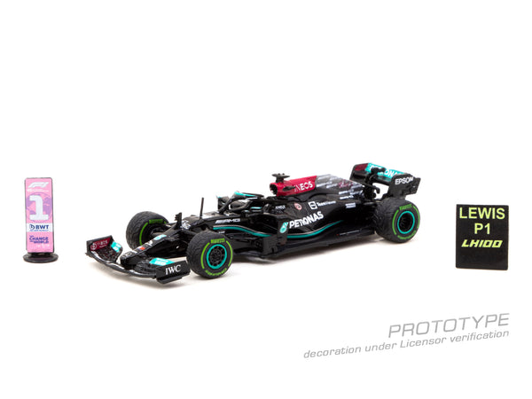 Tarmac Works 1:64 Mercedes-AMG F1 W12 E Performance, Russian Grand Prix 2021 Winner, 100th Win - Lewis Hamilton