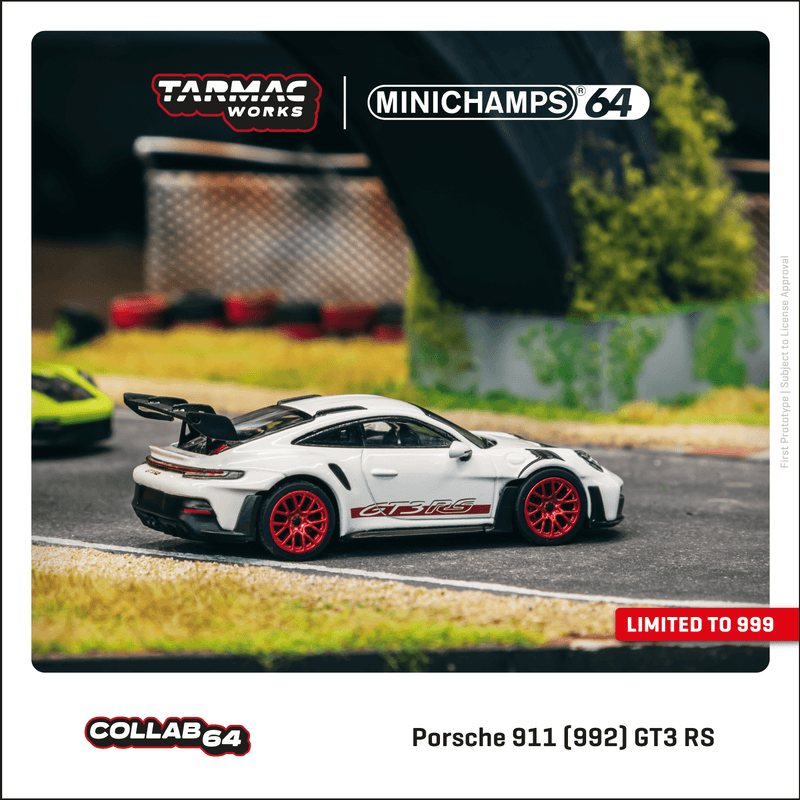 Tarmac Works 1:64 Porsche 911 (992) GT3 RS in White / Red