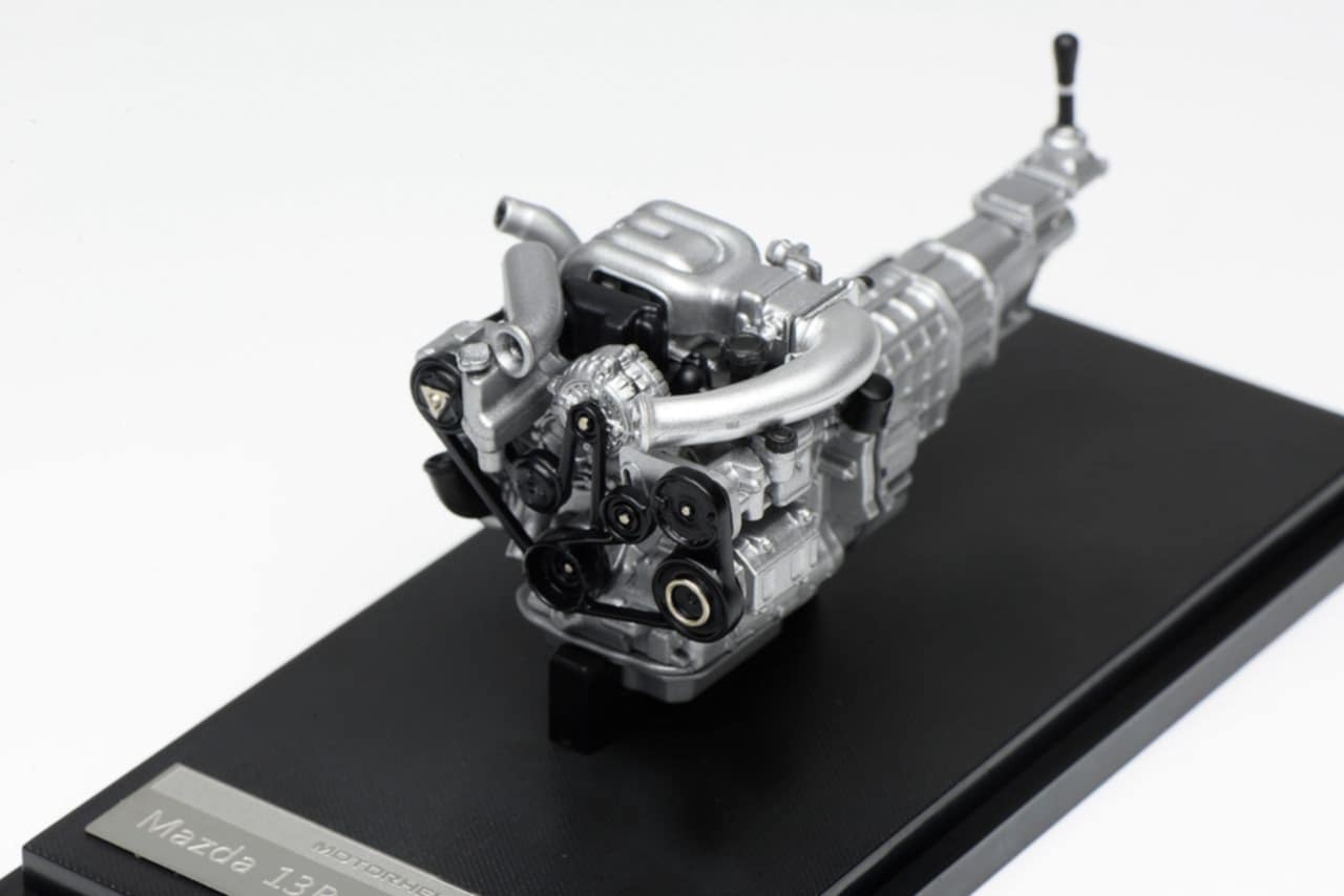 プラモデル　MAZDA ROTARY ENGINE PREORDER* MotorHelix 1:18 Mazda RX-7 13B-REW Engine Display