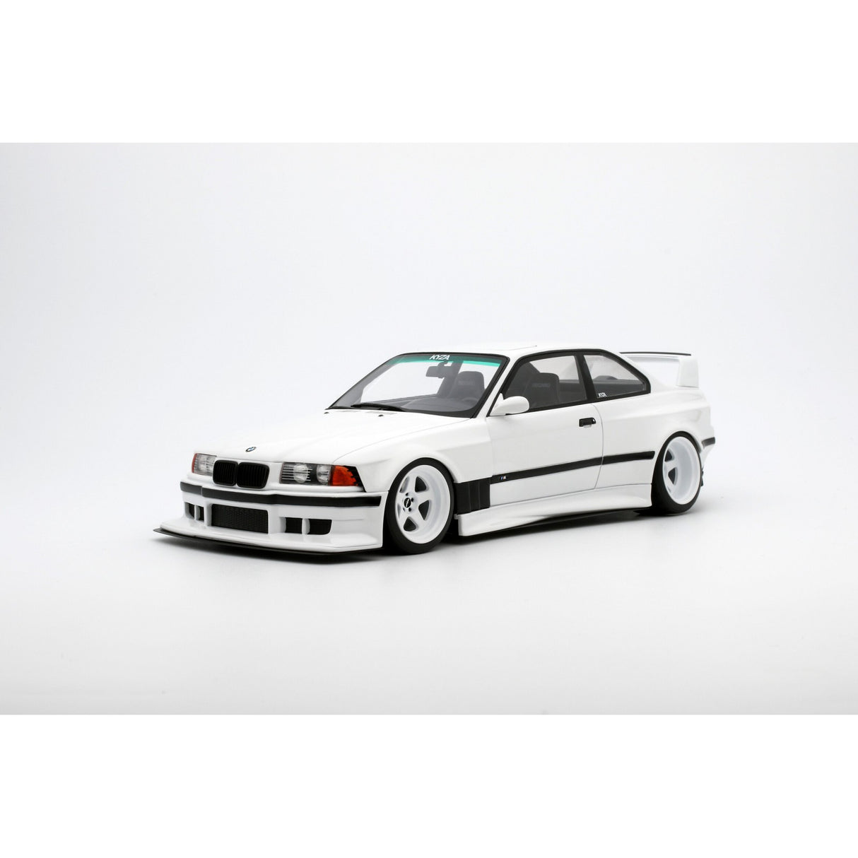 Ottomobile 1:18 BMW E36 Khyzyl Saleem Alpine White 300 2022