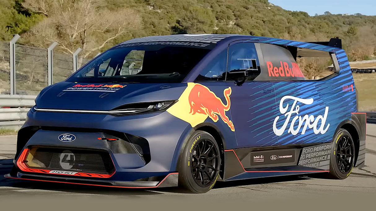 Spark Models 1:18 Ford Supervan 4 Red Bull - Circuit du Grand Sambuc - 2023 Max Verstappen