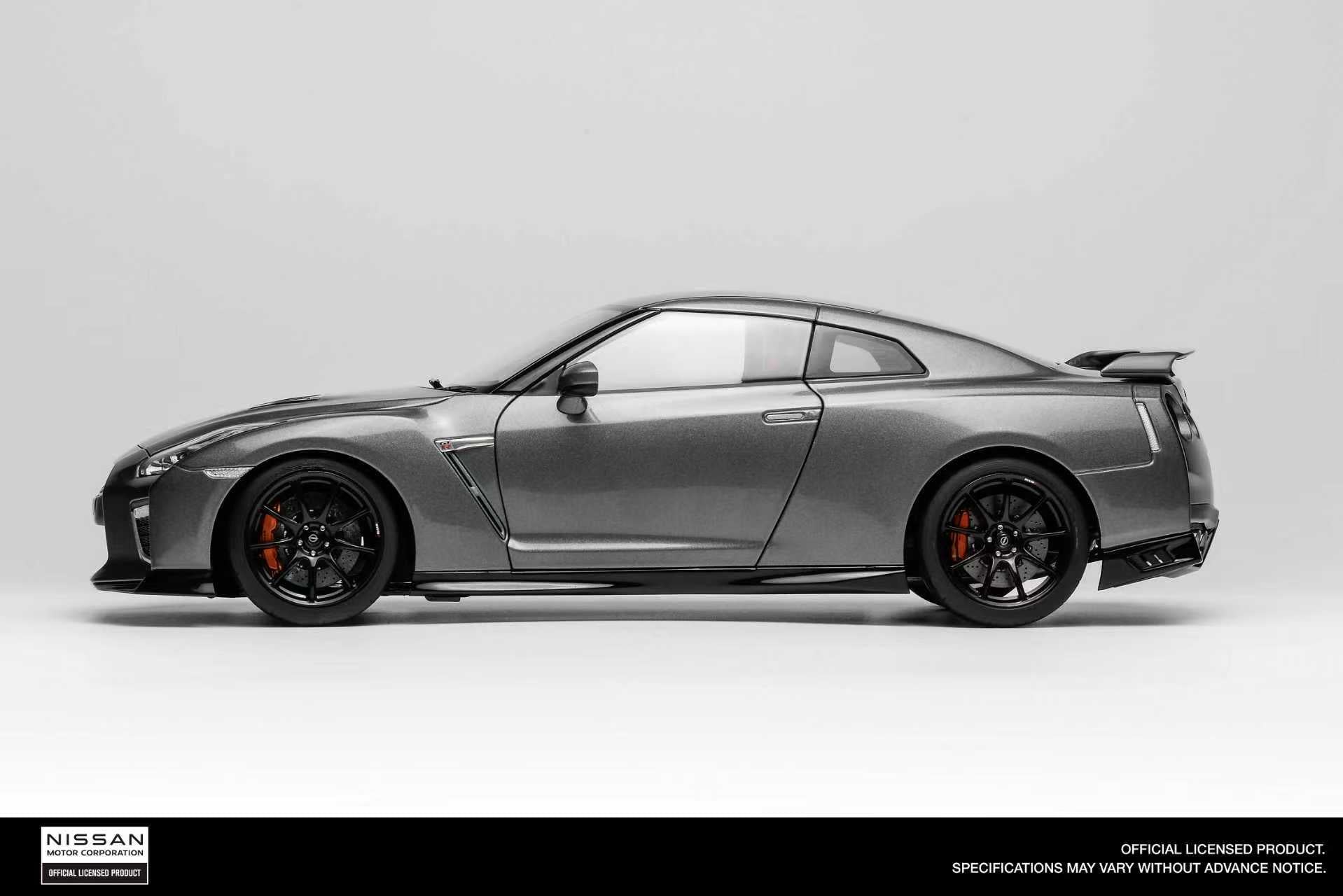 MotorHelix 1:18 Nissan Skyline GT-R Customized Version in Metallic