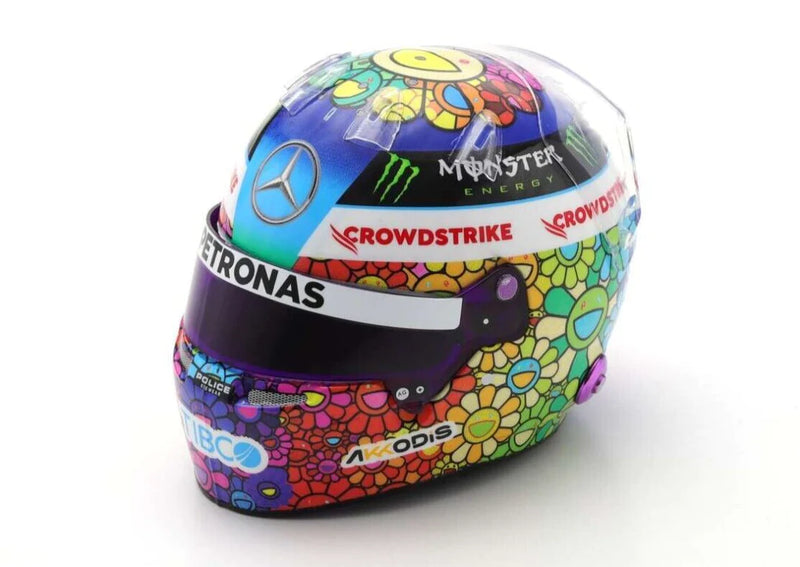 Spark Models 1:5 Mercedes - AMG Japanese GP 2022 - Lewis Hamilton Helmet