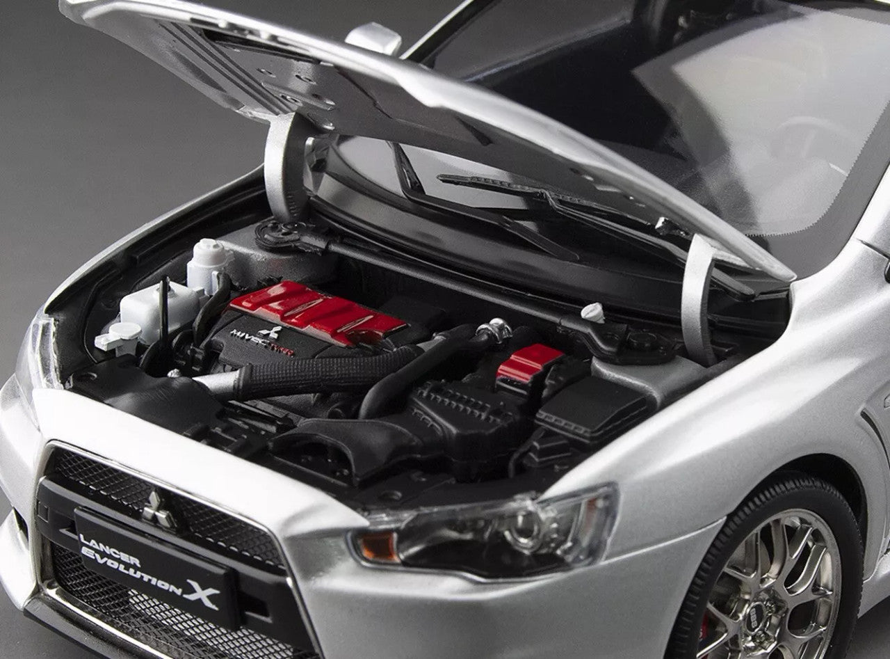 Mitsubishi Lancer Evolution X, Silver 1:18 Diecast Model Car