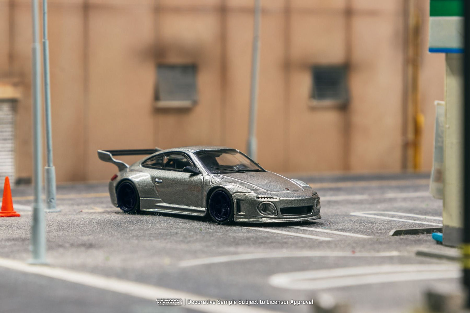Tarmac Works 1/64 Porsche 997 (911) Old New in Gray Metallic