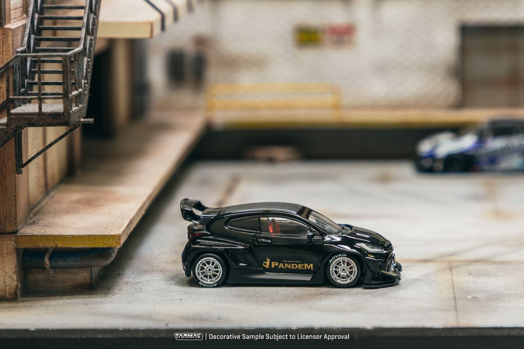 Tarmac Works 1/64 Toyota GR Yaris Pandem in Black – Model