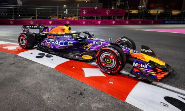 Spark Models 1:18 Oracle Red Bull Racing RB19 No.1 Winner Las Vegas GP 2023 Max Verstappen