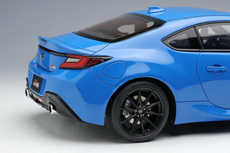 Make Up Co., Ltd / IDEA 1:18 Toyota GR86 (RZ) 2021 Edition