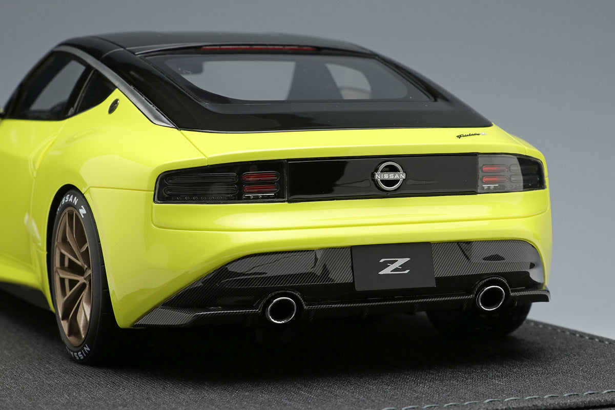 Make Up Co., Ltd / IDEA 1:18 Nissan Fairlady Z Prototype