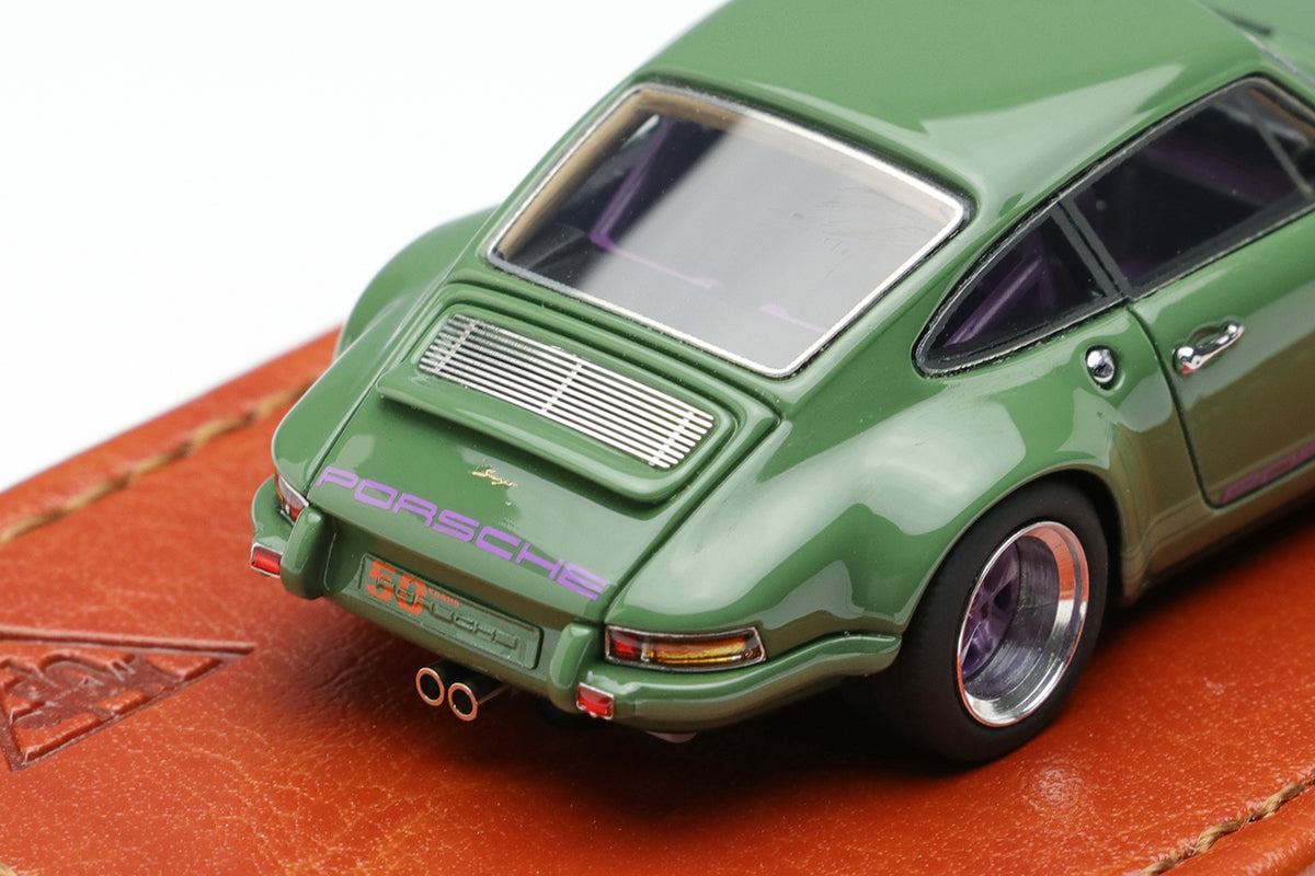 Make Up Co., Ltd / Titan64 1:64 Porsche Singer 911(964