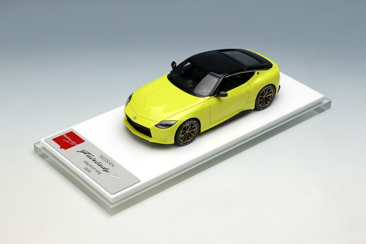 日産、新フェアレディZ 歴史が生んだ新色「イエロー」 - 日本