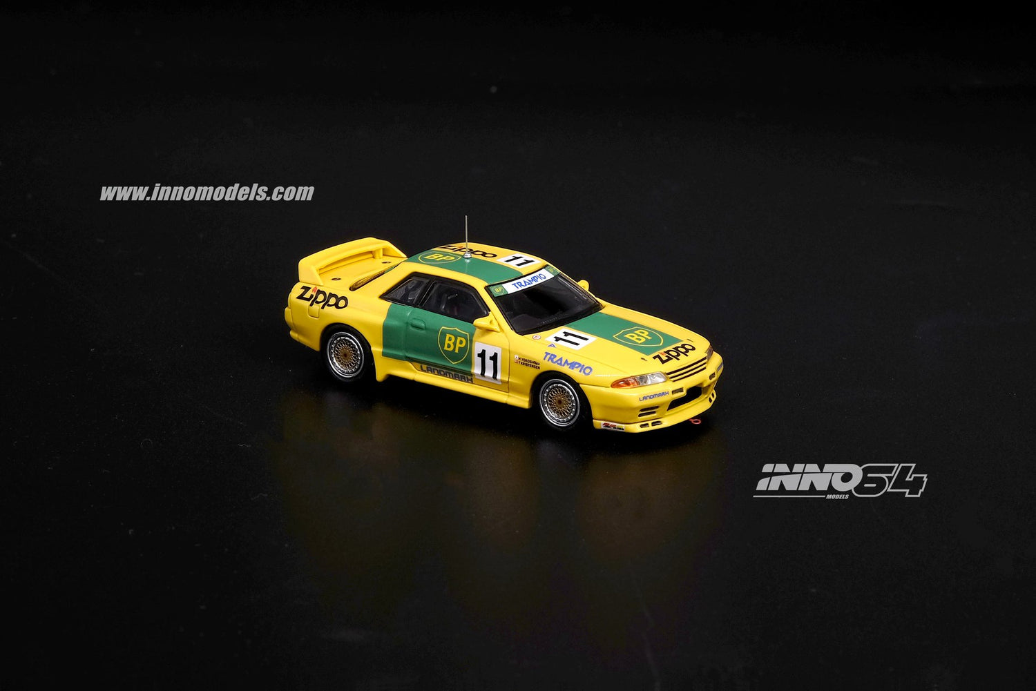 INNO Models 1:64 Nissan Skyline GT-R R32 #11 "BP Oil Trampio" 1993 Winner