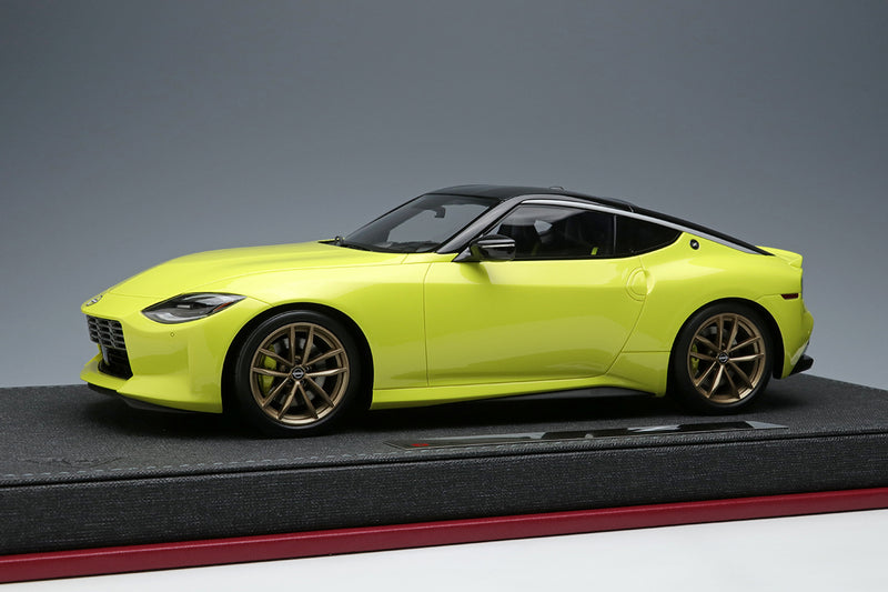Make Up Co., Ltd / IDEA 1:18 Nissan Z "Proto spec" 2023 U.S. Specification in Ikazuchi Yellow