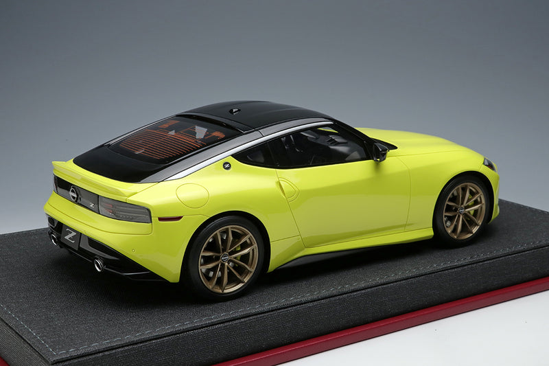 Make Up Co., Ltd / IDEA 1:18 Nissan Z "Proto spec" 2023 U.S. Specification in Ikazuchi Yellow