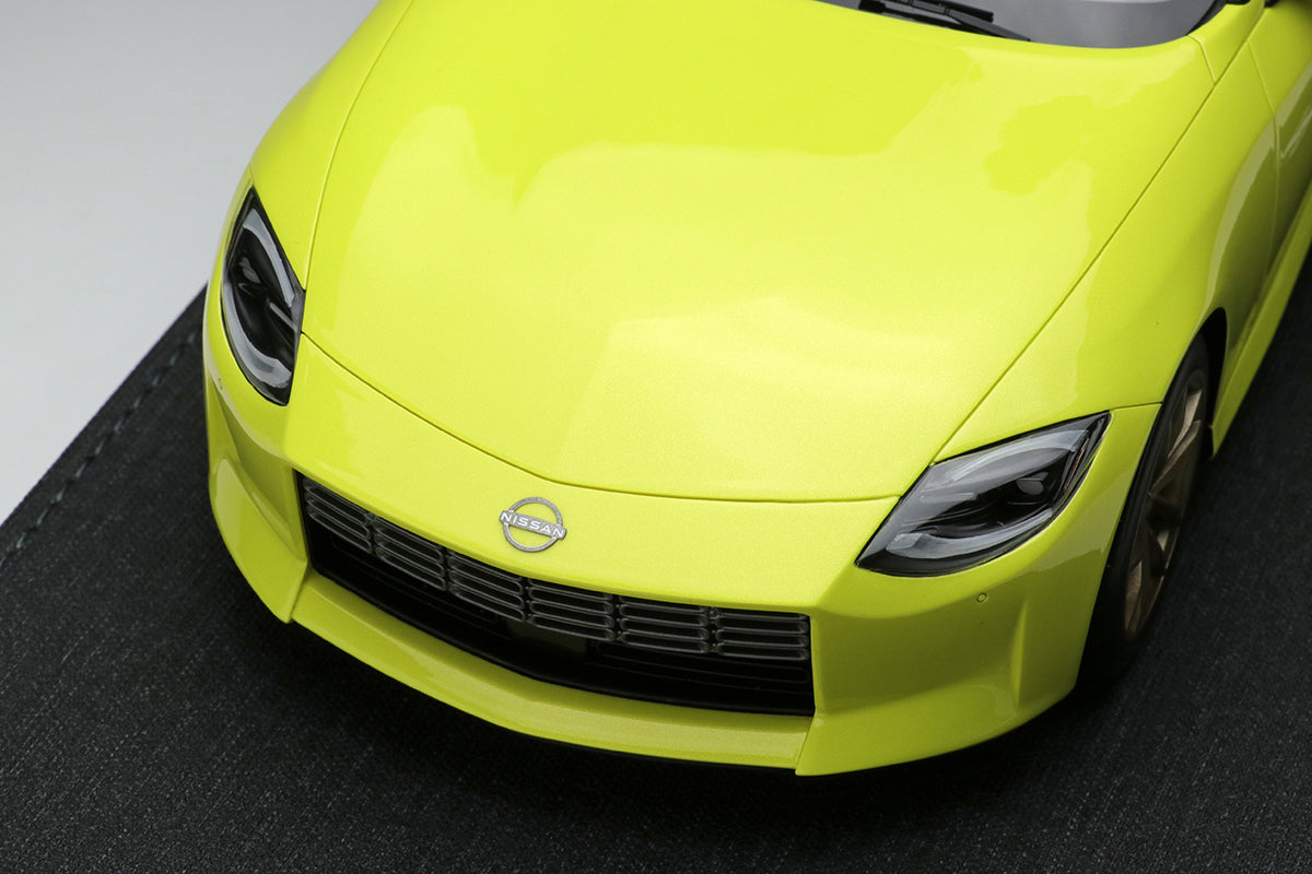 京商 Nissan Z Prototype yellow The New Nissan Z Proto Spec in Ikazuchi Yellow Pearl