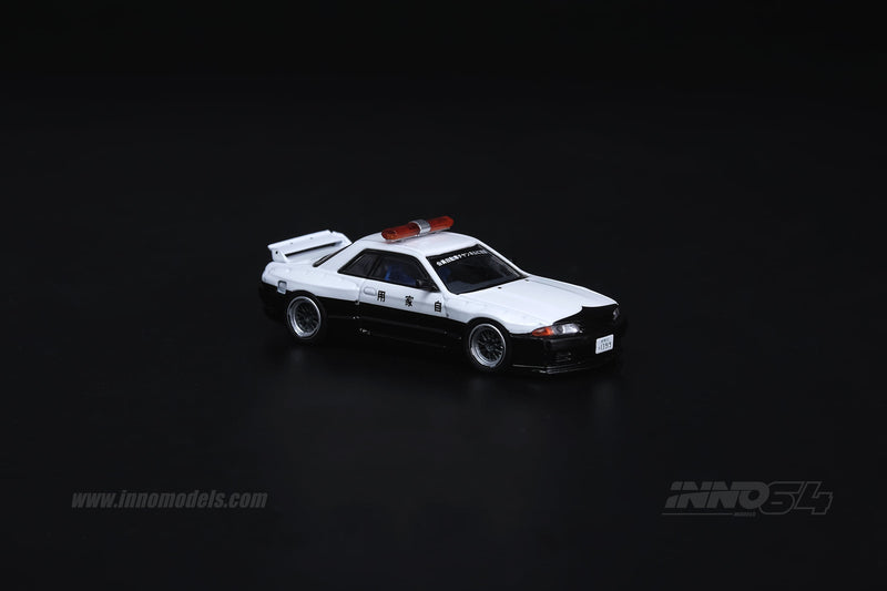 INNO Models 1:64 Nissan Skyline GT-R R32 Pandem Police Car