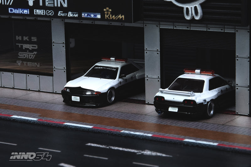 INNO Models 1:64 Nissan Skyline GT-R R32 Pandem Police Car