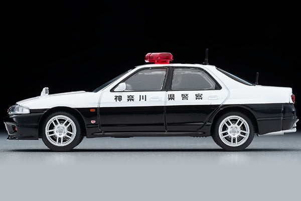 Tomytec 1:64 Geocelle Diorama with Nissan GT-R AUTECH Police Car and Figures