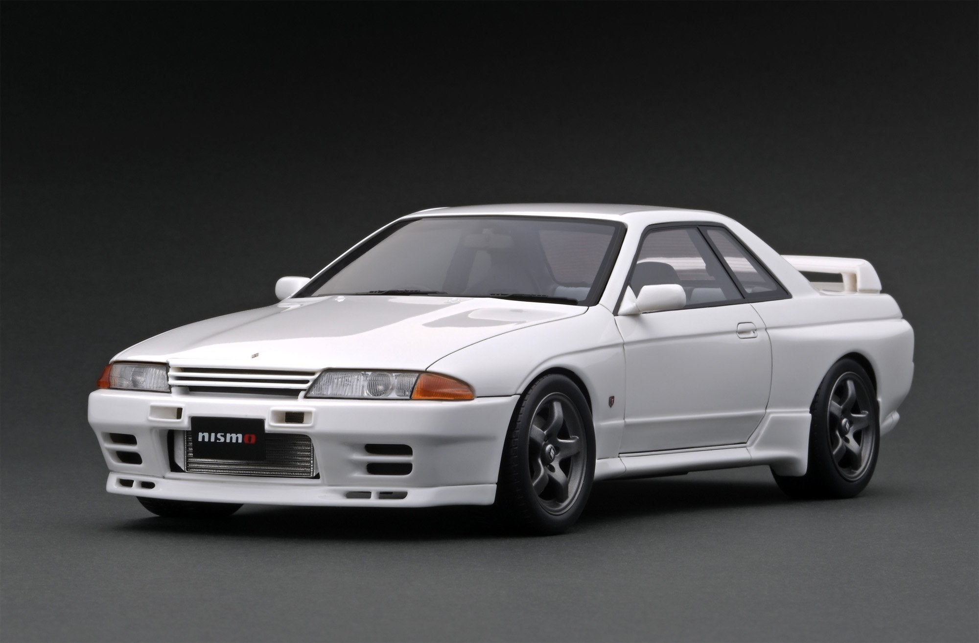 R32 White