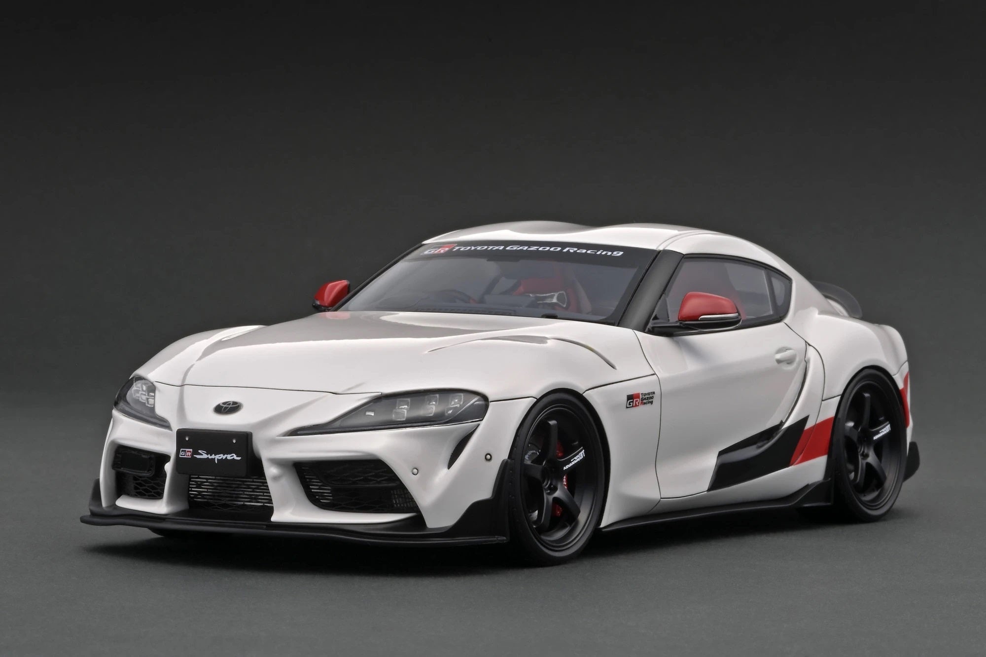 トヨタ GR Supra 1/30スケール ホワイト Amazon.com: KiNSMART Toyota GR Supra Concept Racing Edition