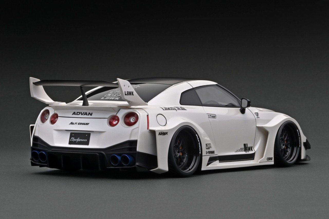 LB★Works Nissan GT-R Matte White MINI GT LB-WORKS Nissan GT-R (R35) Matte White / No. 9