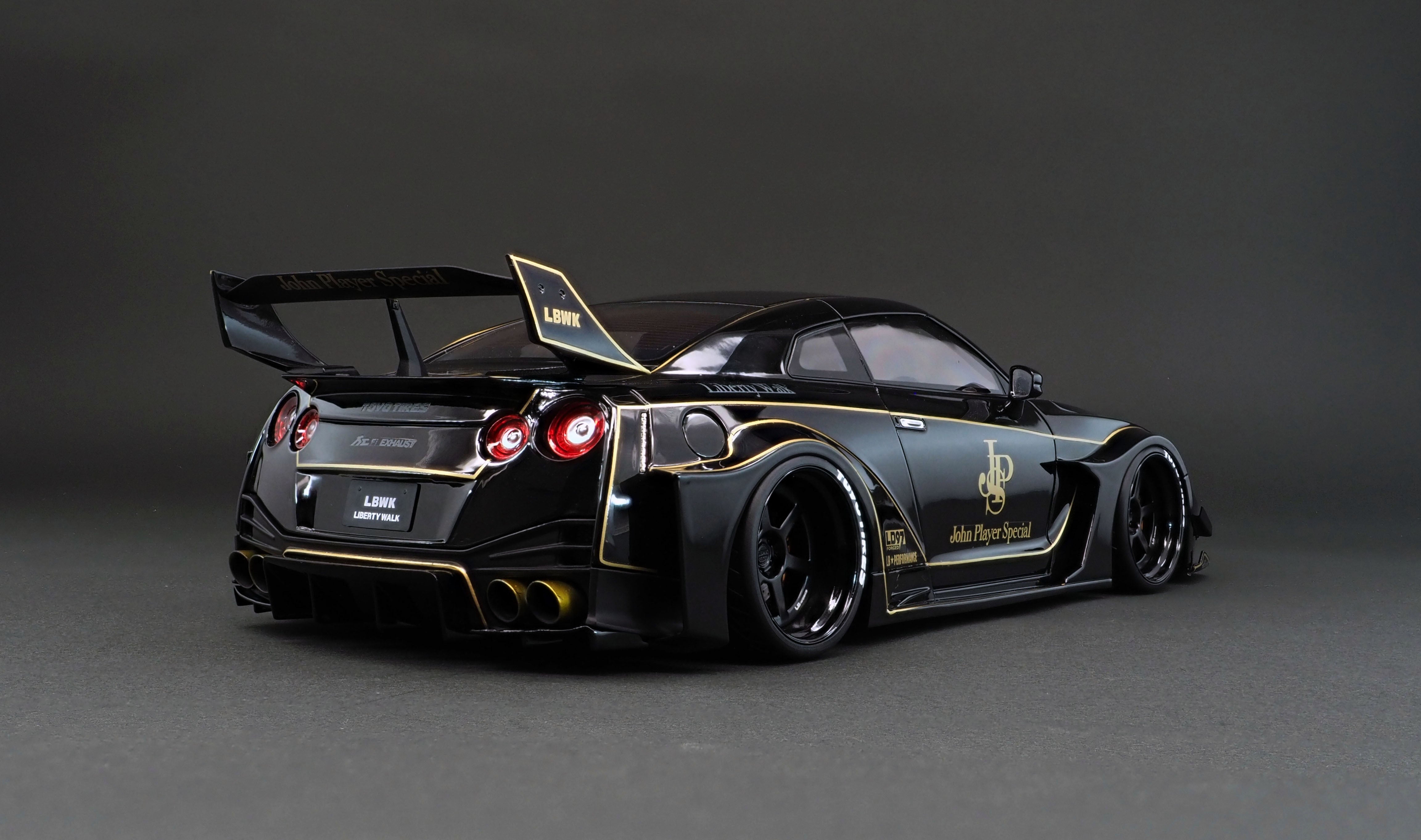 Ignition Model 1:18 Nissan GT-R GT 35GT-RR LB Works