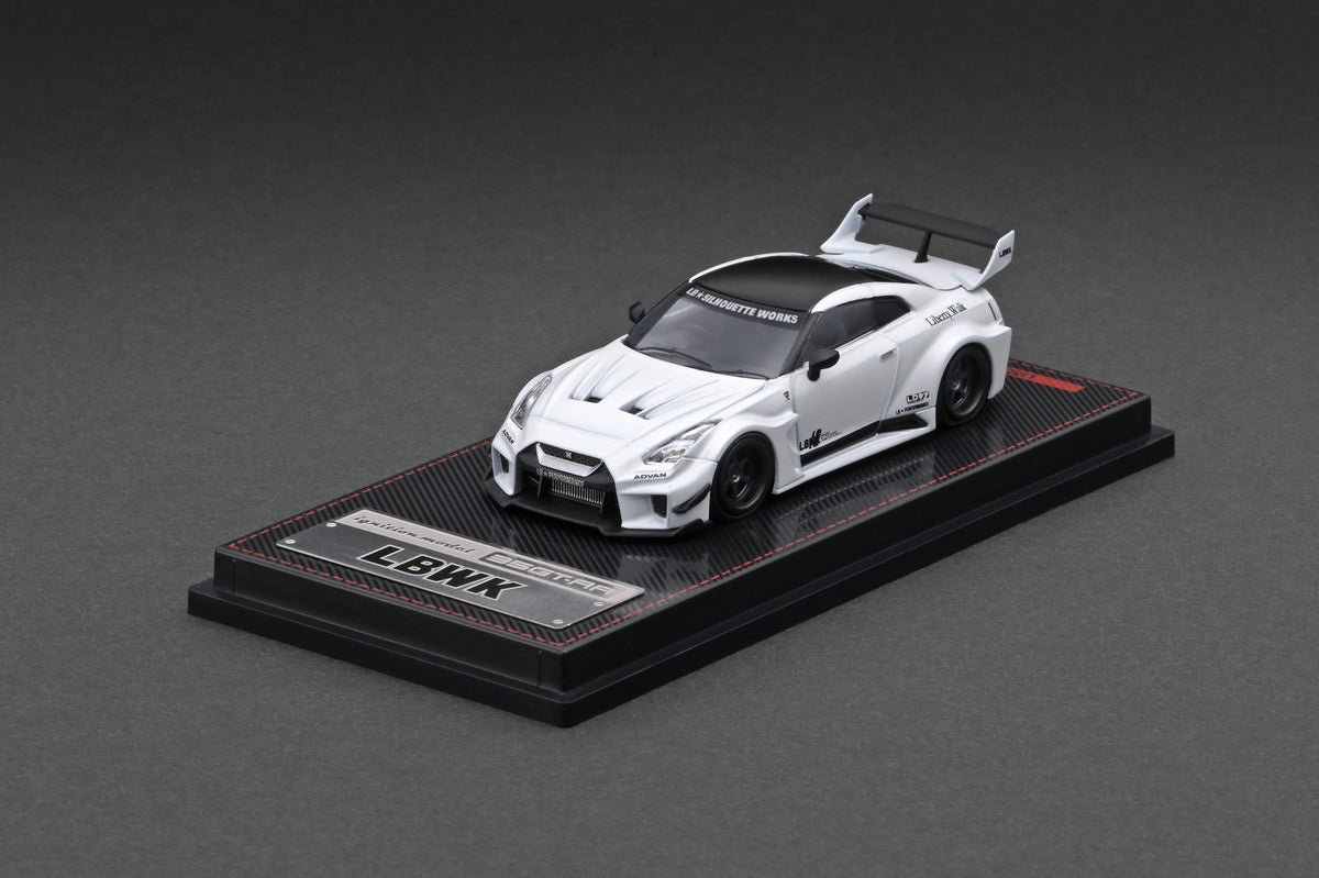 1/64 Inno64 Nissan GT-R R35 LBWK Super Silhouette 35GT-RR