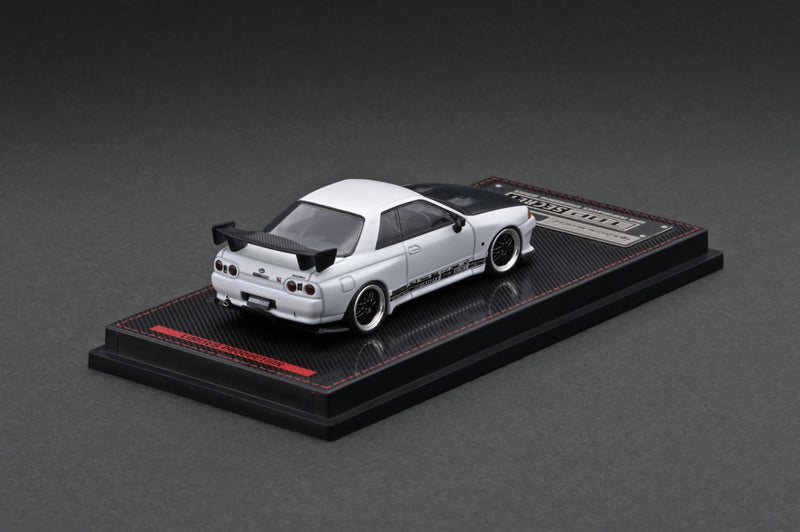 Ignition Model 1:64 Nissan Skyline Top Secret GT-R (VR32) in Matte White Pearl