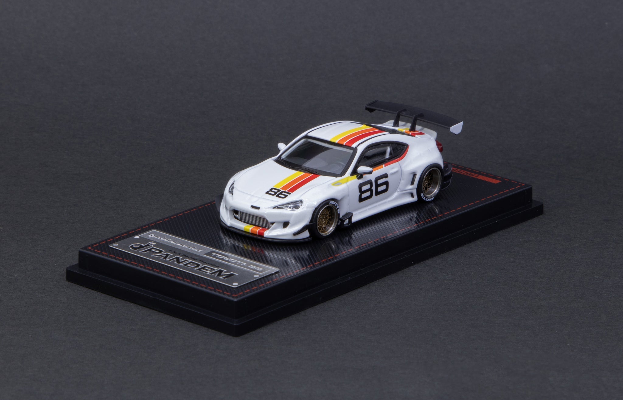 Ignition Model 1:64 Toyota 86 Pandem Widebody V3 in White – Model