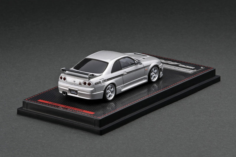 Ignition Model 1:64 Nissan Skyline GT-R (R33) 400R with Figure