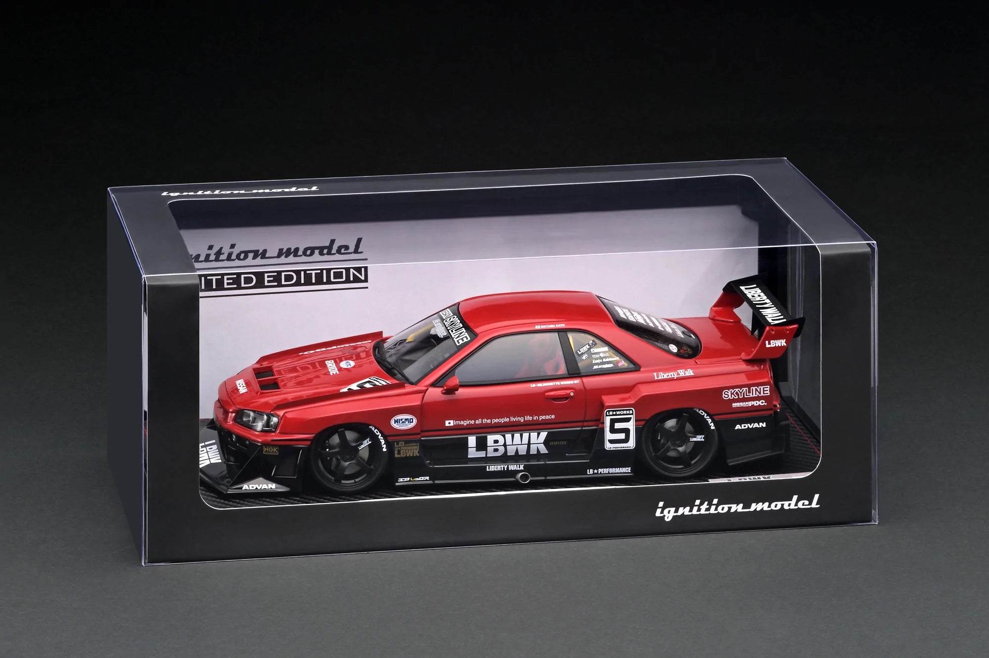 ignition_model 1/18 Nissan Skyline 2000 GT-R (PGC10) Silver (IG3512) 1⁄18 Ignition Model Nissan KPGC10 Skyline GT-R Hakosuka LB-Works #01 (White  \u0026 Red) Resin Car Model