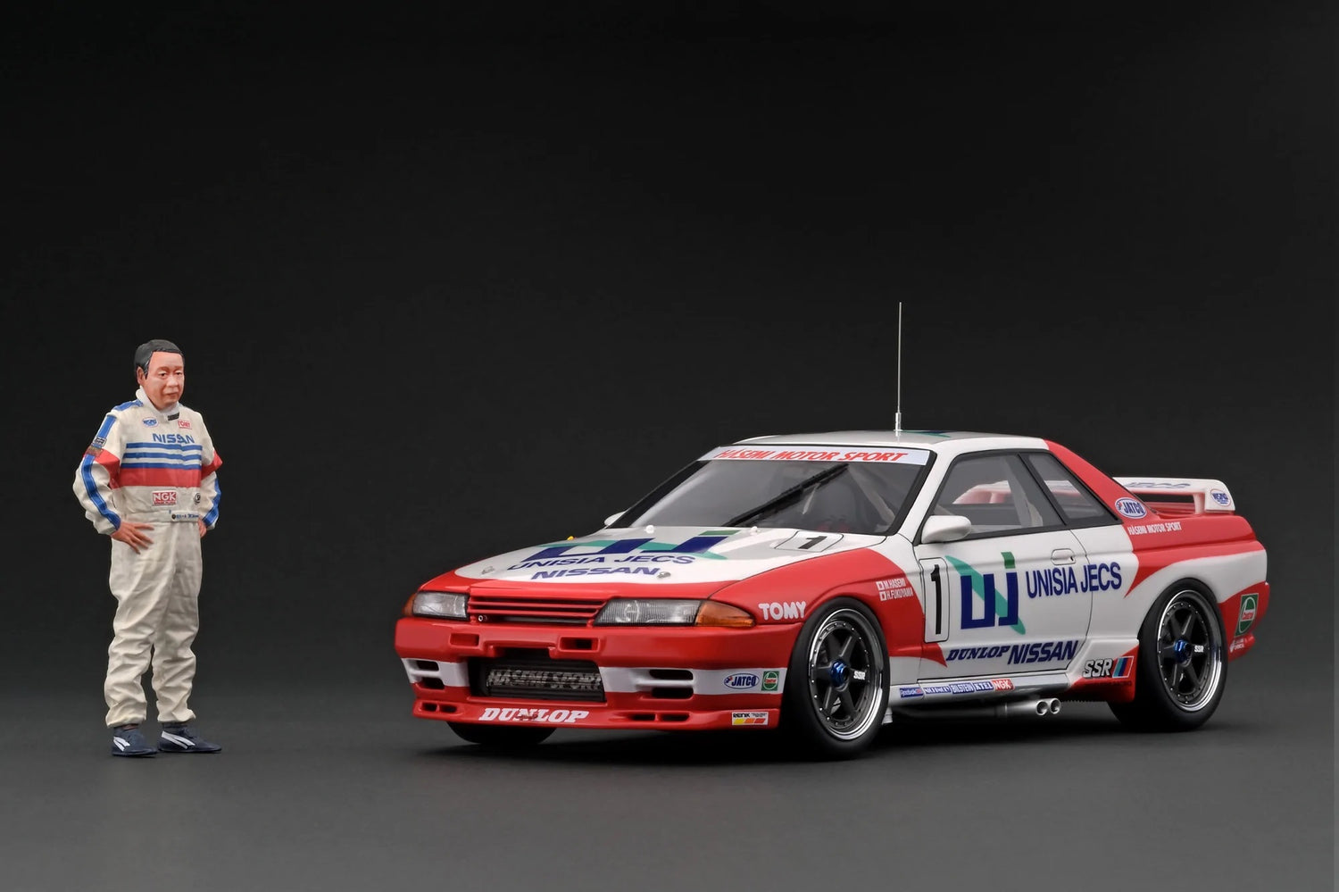 Ignition Model 1:18 Nissan Skyline GT-R (BNR32) UNISIA JECS SKYLINE(#1) 1993 JTC with Mr. Hasemi Figure
