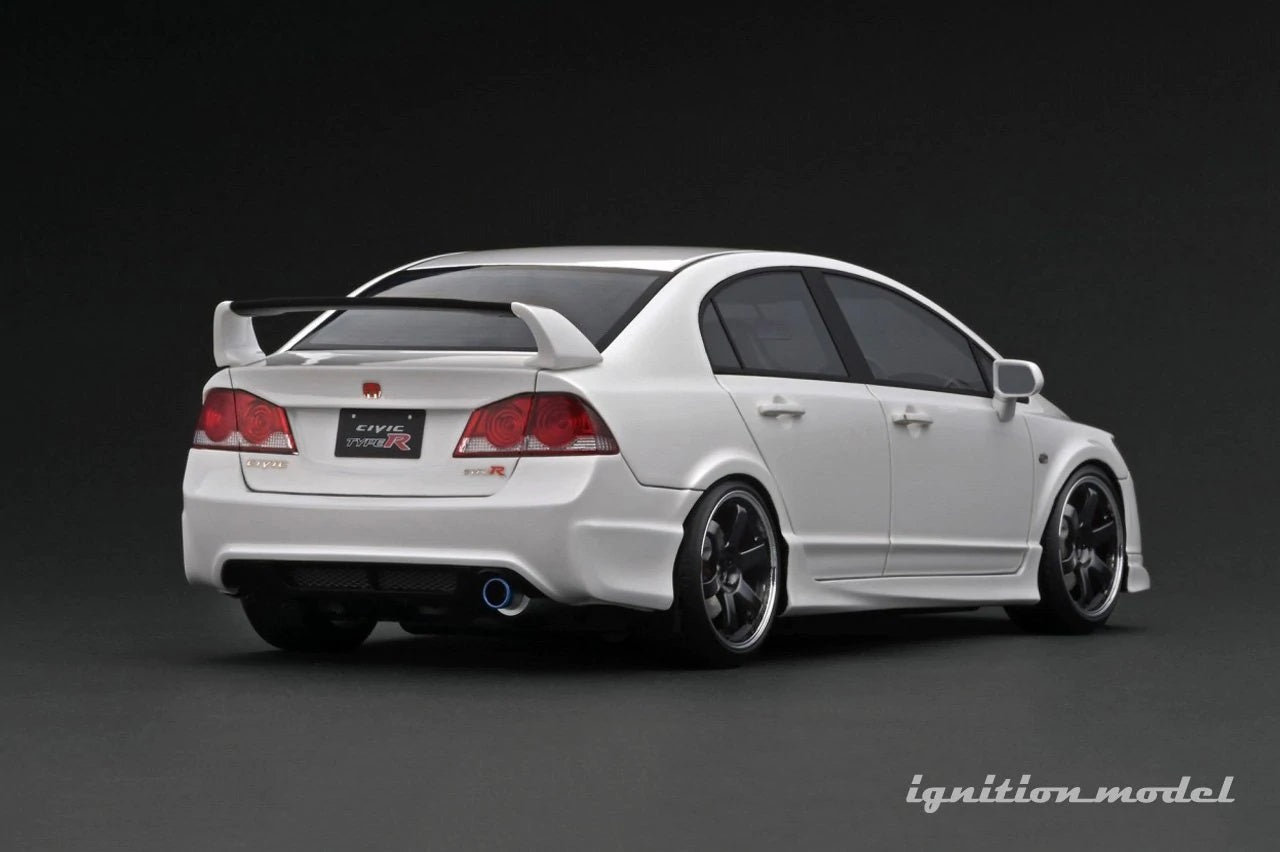 Ignition Model 1:18 Honda Civic Type-R (FD2) in White – Model Cars