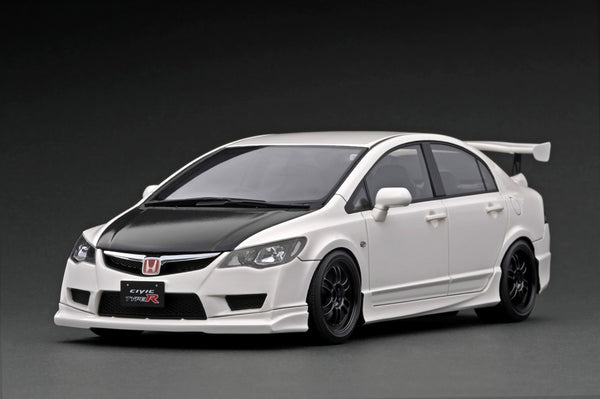 Ignition Model 1:18 Honda Civic Type-R (FD2) in White with Carbon Bonnet